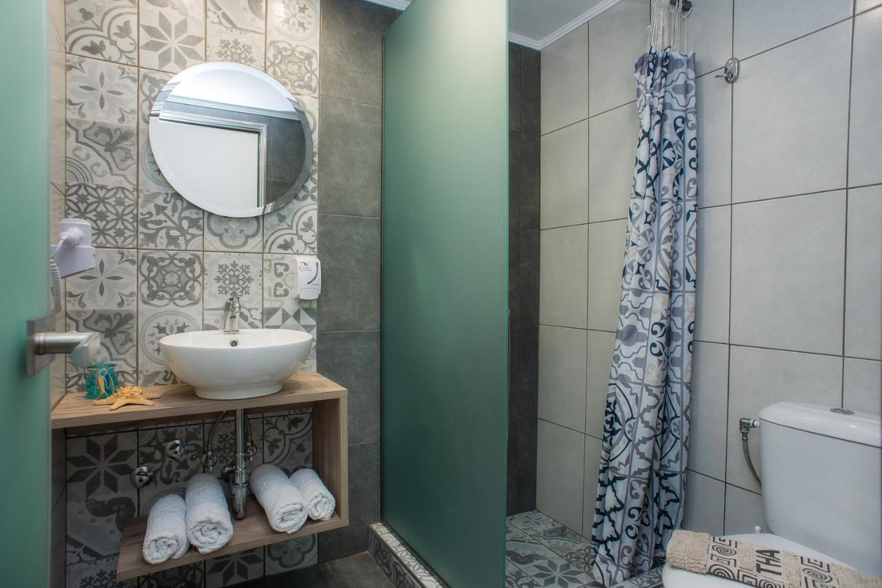 Thea Athos Apartment